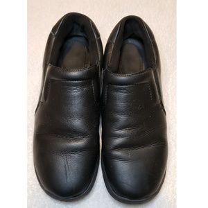 Black nursing shoes